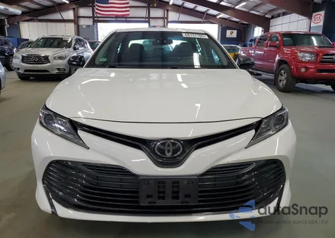 2018 Toyota Camry L z USA, uszkodzony, nr VIN 4T1B11HK1JU601795
